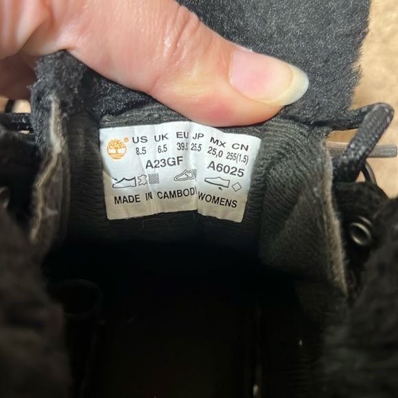 Timberland Kinsley 6 inch Waterproof Boots Black Suede Leather 8.5 Shearling - Picture 7 of 9